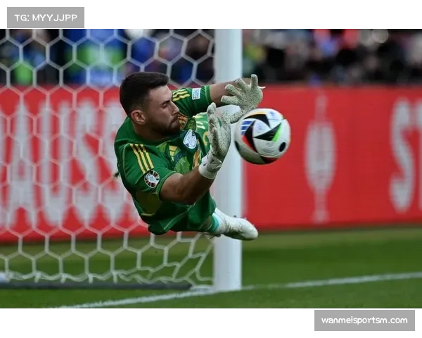 西班牙乌奈西蒙主力门将 拉亚雷米罗争夺二号位置